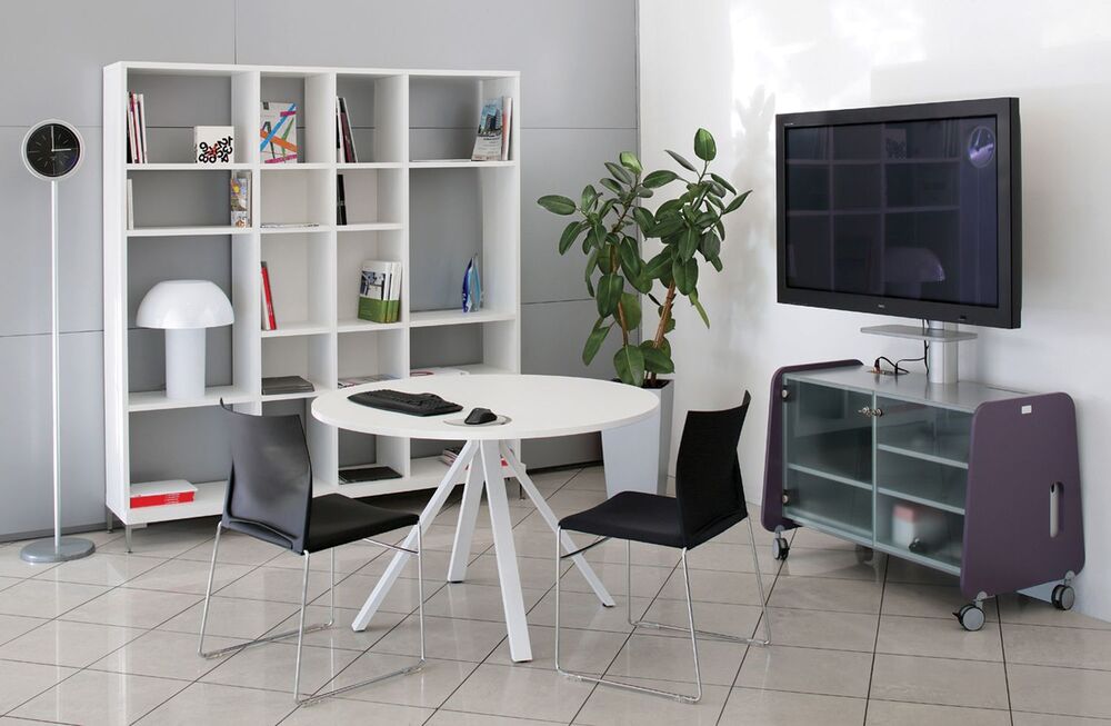 Столы для переговоров ASTRO