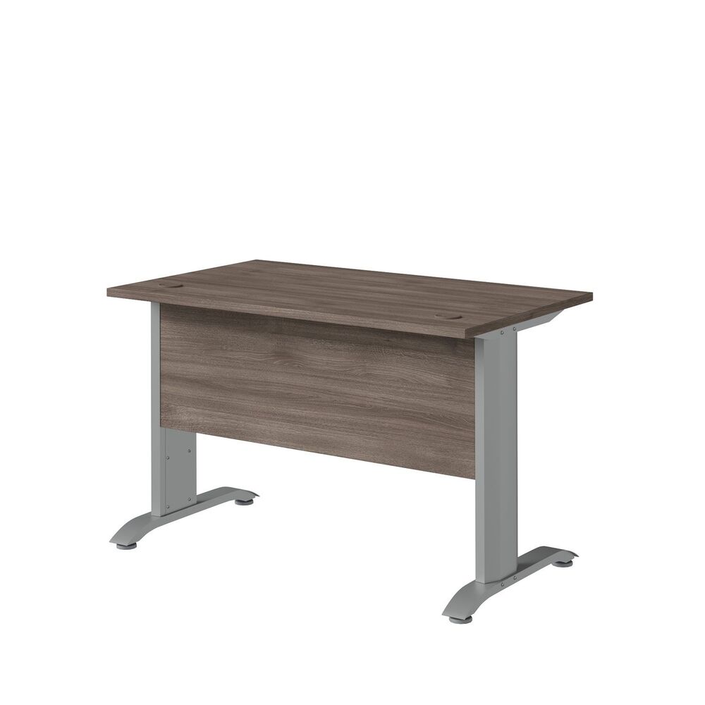 Стол письменный на металлоопорах