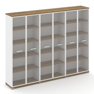 Шкаф три широкие секции, 5 ниш