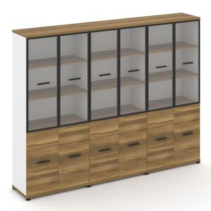 Шкаф три широкие секции, 5 ниш