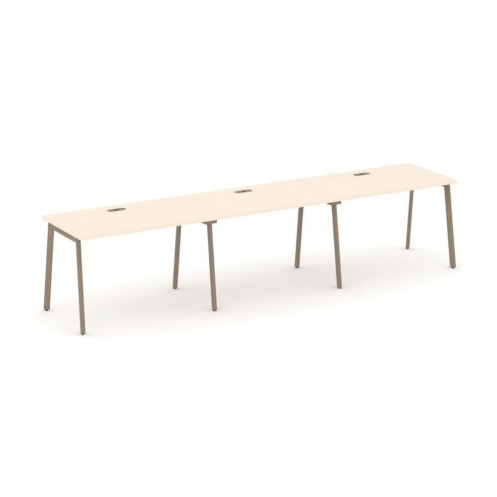 Рабочая станция на 3 места