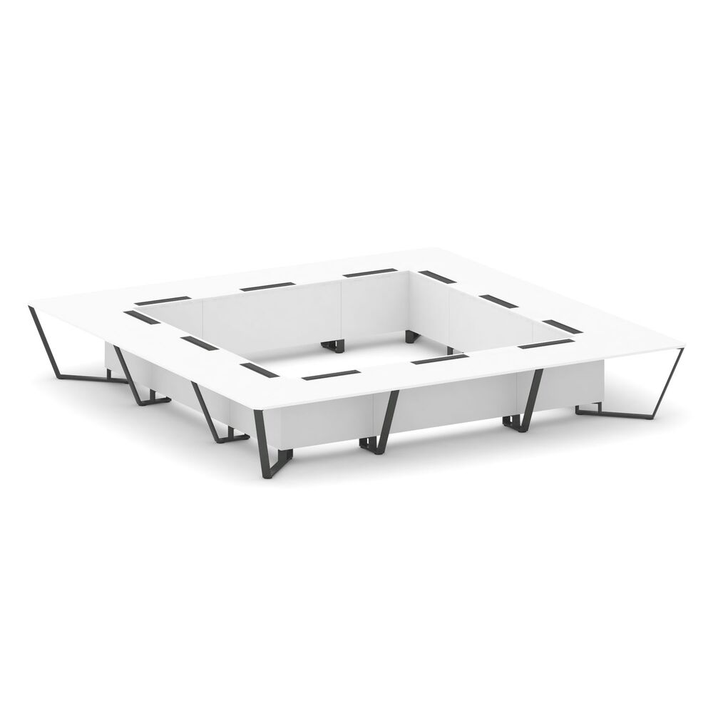 Стол переговорный квадратный