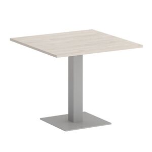 Стол квадратный