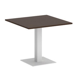 Стол квадратный