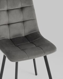 Комплект из четырех стульев