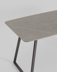 Стол обеденный