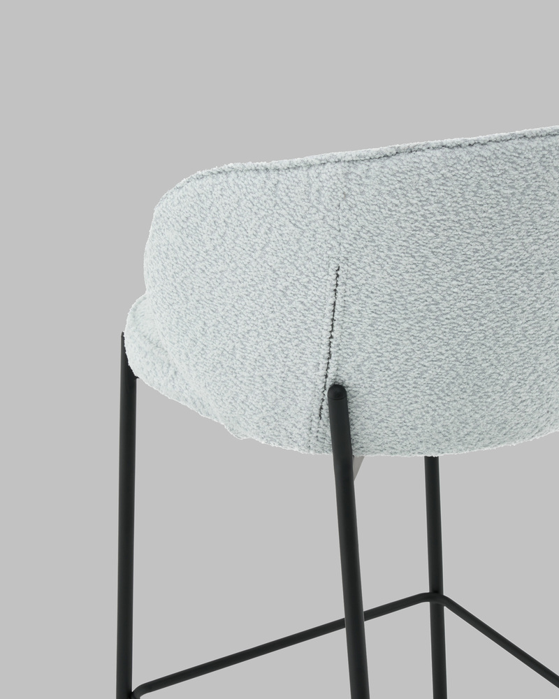 Стул полубарный